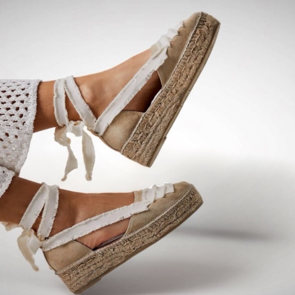 Free People Beige espadrille wedge sandals with cream ankle ties - Picture 2 of 13